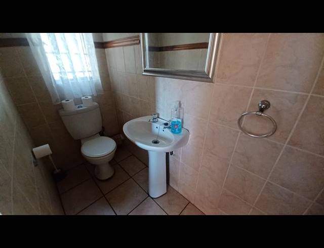 2 BEDROOM TOWNHOUSE FOR SALE IN ANNLIN